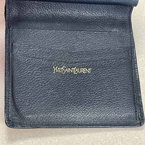 Yves Saint Laurent Vintage Compact Kiss Lock Wallet - Black - Preowned - Picture 9 of 15